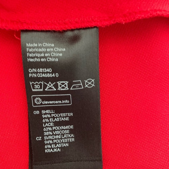 H&M Sleeveless Blouse Top Red Colour with Lace Details Back Zipper Sz 2 - Picture 6 of 6